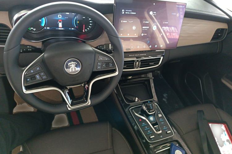 Used BYD Song MAX New Energy 2022 DM-i 105KM Executive Edition Interior 2