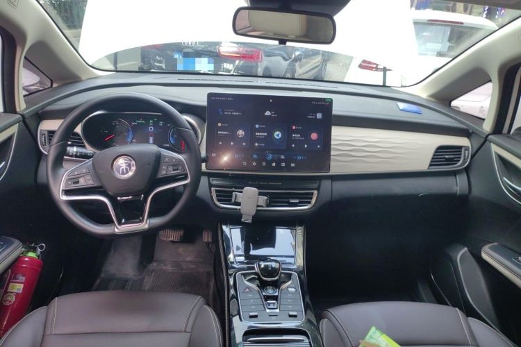 Used BYD Song MAX New Energy 2022 DM-i 105KM Executive Edition Interior 2