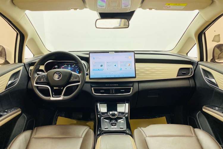 Used BYD Song MAX New Energy 2022 DM-i 105KM Executive Edition Interior 5
