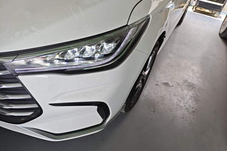 Used BYD Song MAX New Energy 2022 DM-i 105KM Executive Edition Left Front Headlight