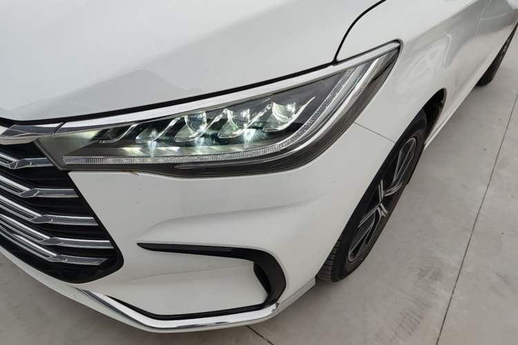 Used BYD Song MAX New Energy 2022 DM-i 105KM Executive Edition Left Front Headlight