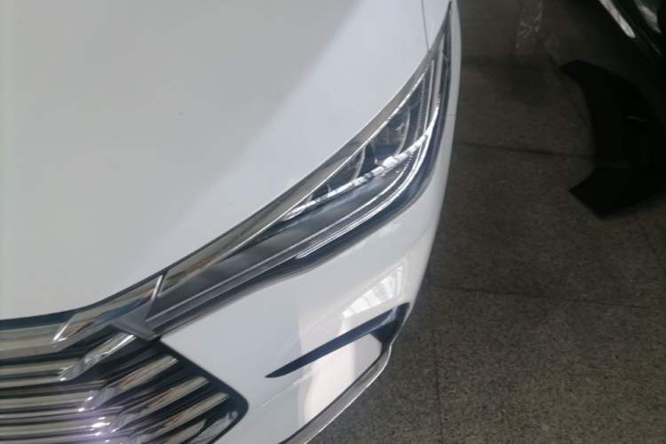 Used BYD Song MAX New Energy 2022 DM-i 105KM Executive Edition Left Front Headlight