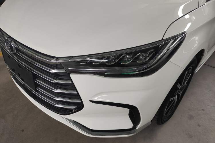 Used BYD Song MAX New Energy 2022 DM-i 105KM Prestige Model Left Front Headlight