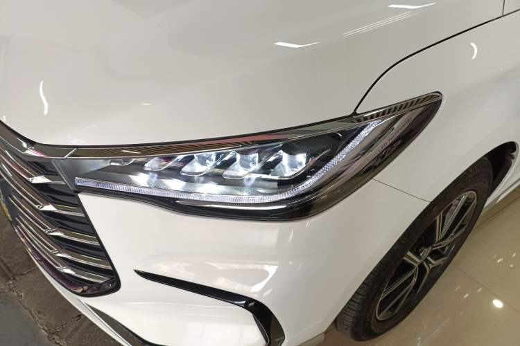 Used BYD Song MAX New Energy 2022 DM-i 105KM Executive Edition Left Front Headlight