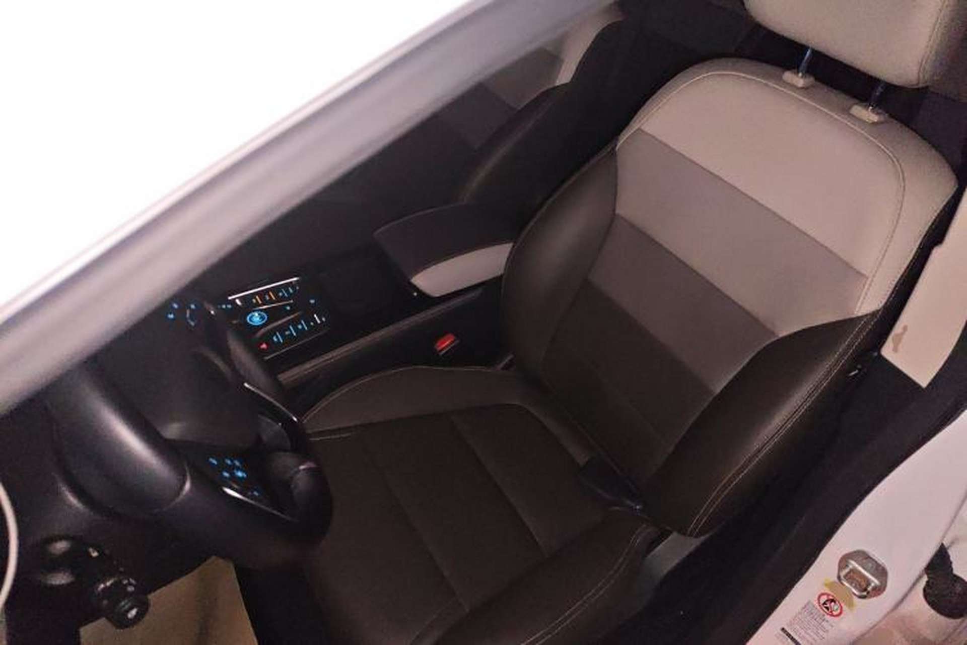 Used BYD Song MAX New Energy 2022 DM-i 105KM Executive Edition Left Front Seat