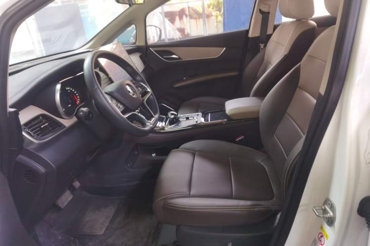 Used BYD Song MAX New Energy 2022 DM-i 105KM Executive Edition Left Front Seat
