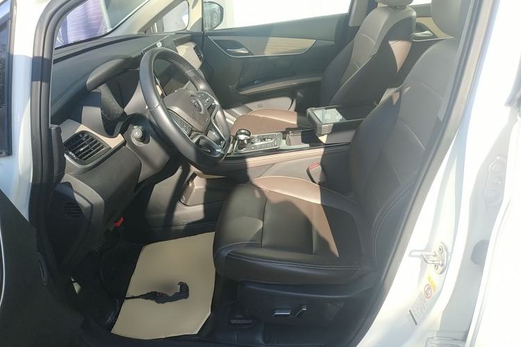 Used BYD Song MAX New Energy 2022 DM-i 105KM Flagship Model Left Front Seat