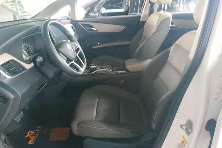Used BYD Song MAX New Energy 2022 DM-i 105KM Flagship Model Left Front Seat