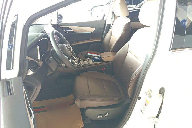 Used BYD Song MAX New Energy 2022 DM-i 105KM Executive Edition Left Front Seat