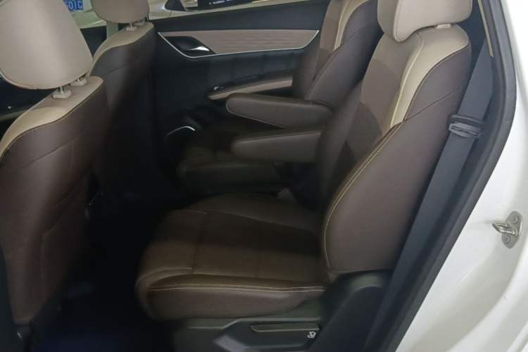 Used BYD Song MAX New Energy 2022 DM-i 105KM Executive Edition Left Rear Seat