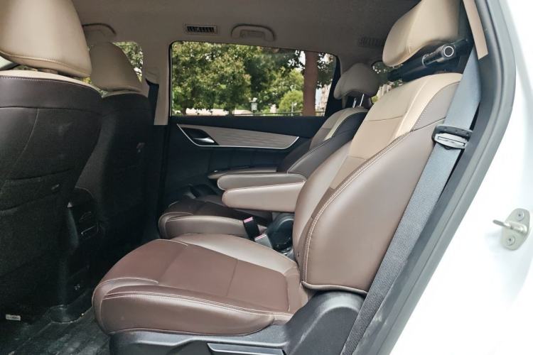 Used BYD Song MAX New Energy 2022 DM-i 105KM Executive Edition Left Rear Seat