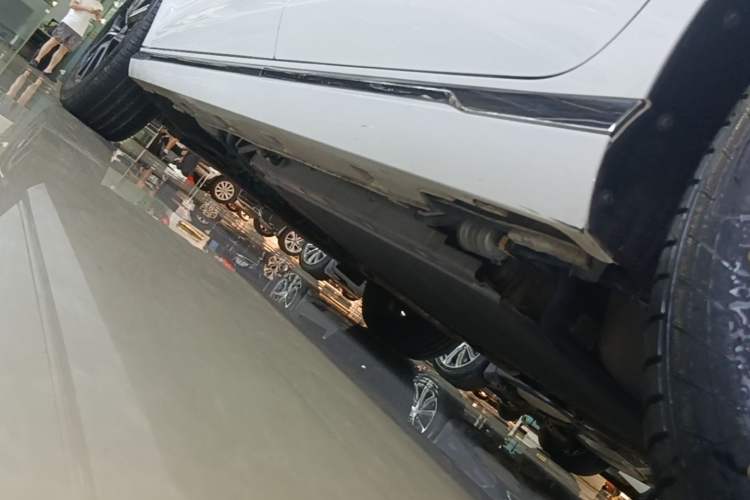 Used BYD Song MAX New Energy 2022 DM-i 105KM Executive Edition Left Side Sill