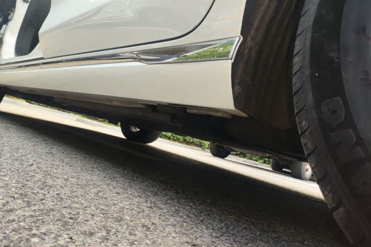Used BYD Song MAX New Energy 2022 DM-i 105KM Flagship Model Left Side Sill