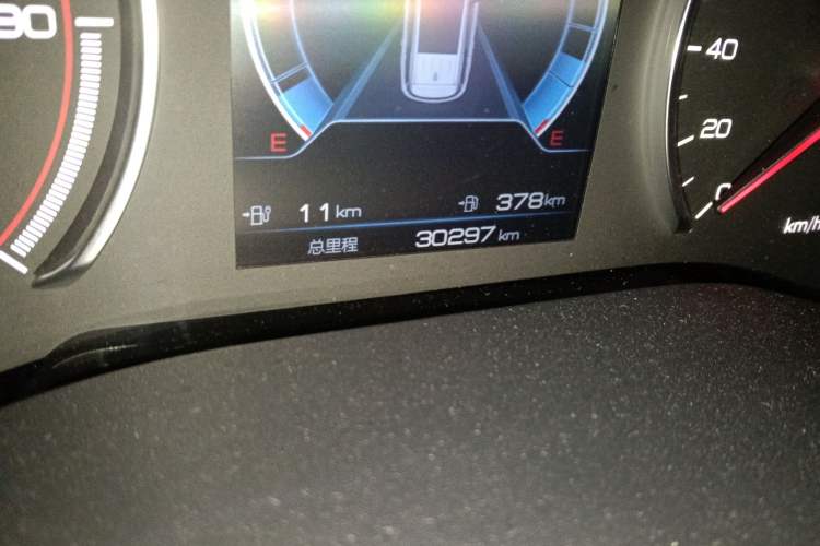 Used BYD Song MAX New Energy 2022 DM-i 105KM Flagship Model Odometer Close Up