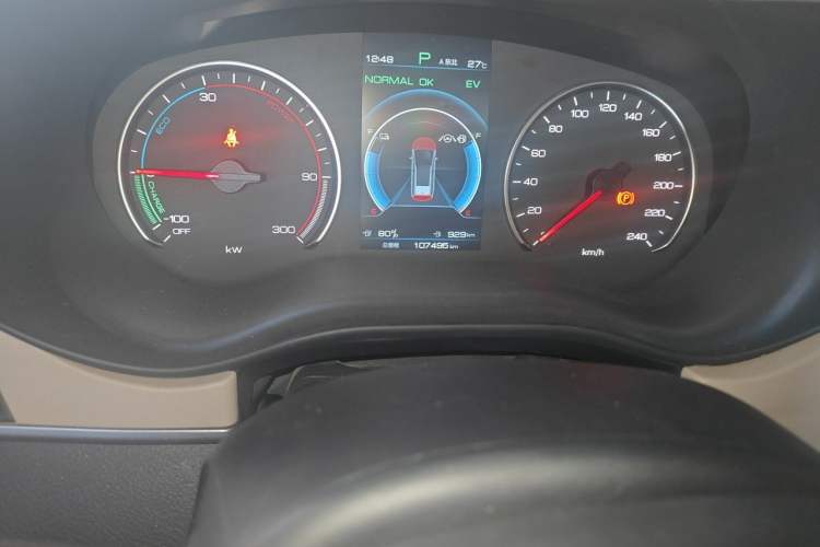 Used BYD Song MAX New Energy 2022 DM-i 105KM Flagship Model Odometer Close Up