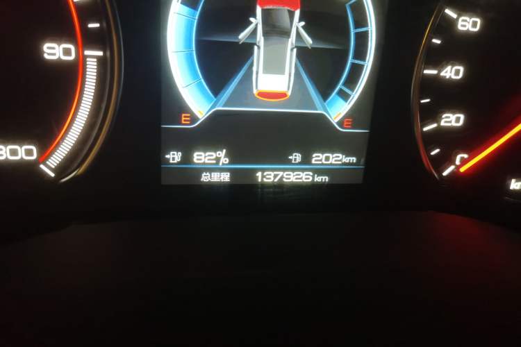 Used BYD Song MAX New Energy 2022 DM-i 105KM Prestige Model Odometer Close Up