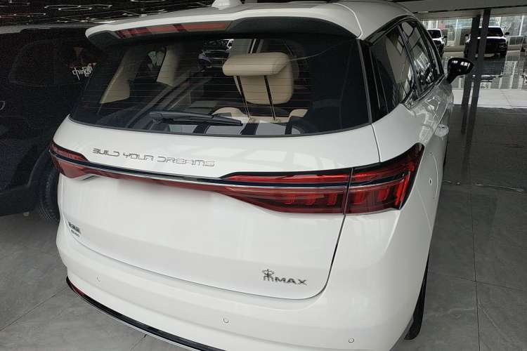 Used BYD Song MAX New Energy 2022 DM-i 105KM Flagship Model Rear