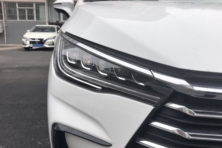 Used BYD Song MAX New Energy 2022 DM-i 105KM Flagship Model Right Front Headlight
