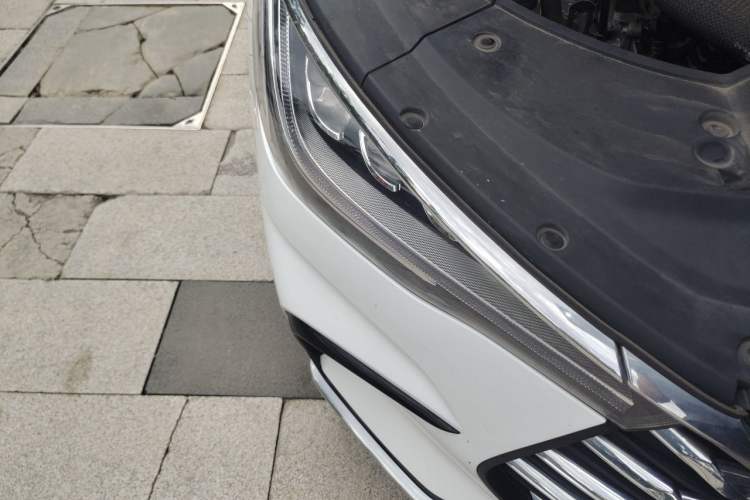 Used BYD Song MAX New Energy 2022 DM-i 105KM Executive Edition Right Front Headlight
