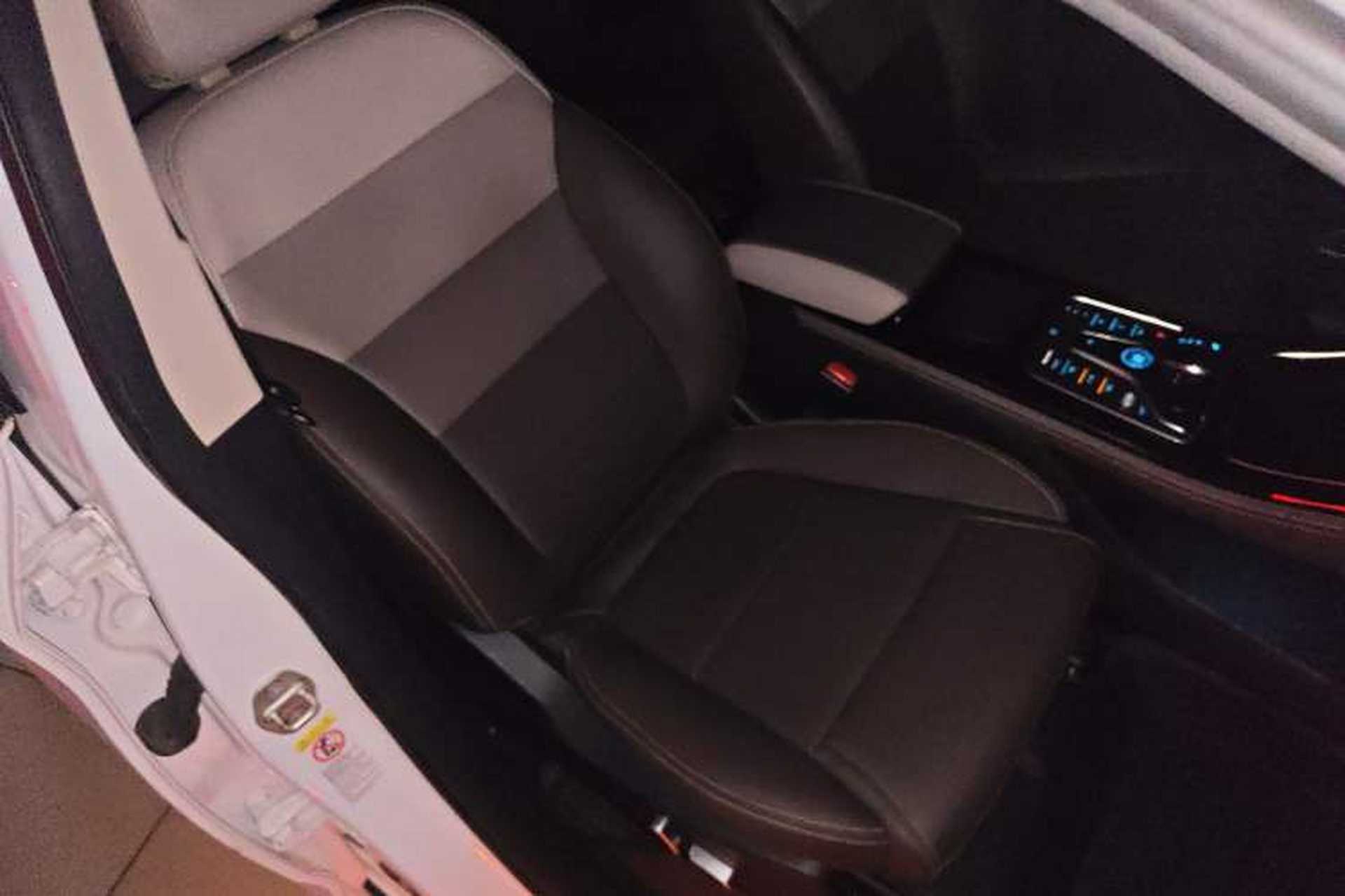 Used BYD Song MAX New Energy 2022 DM-i 105KM Executive Edition Right Front Seat
