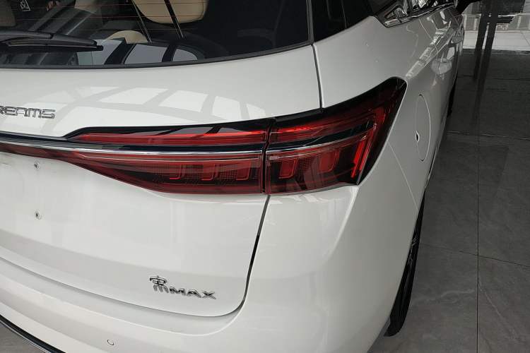 Used BYD Song MAX New Energy 2022 DM-i 105KM Flagship Model Right Rear Taillight
