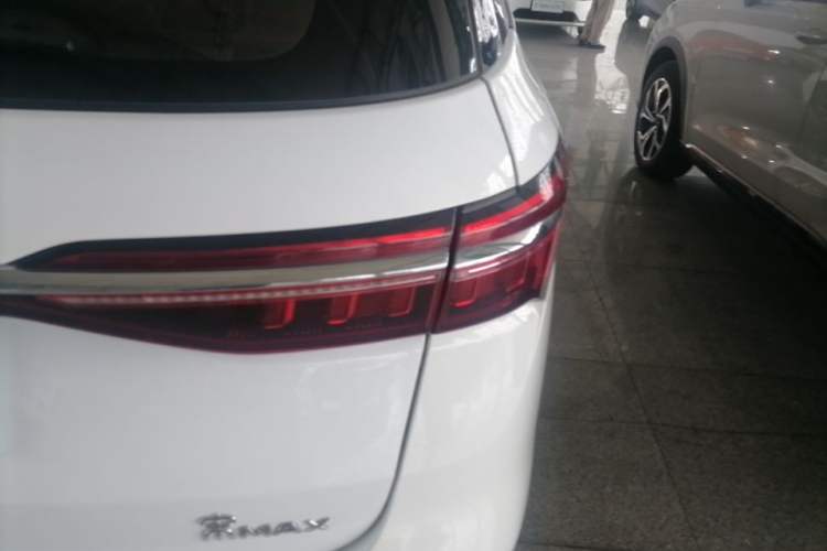 Used BYD Song MAX New Energy 2022 DM-i 105KM Executive Edition Right Rear Taillight