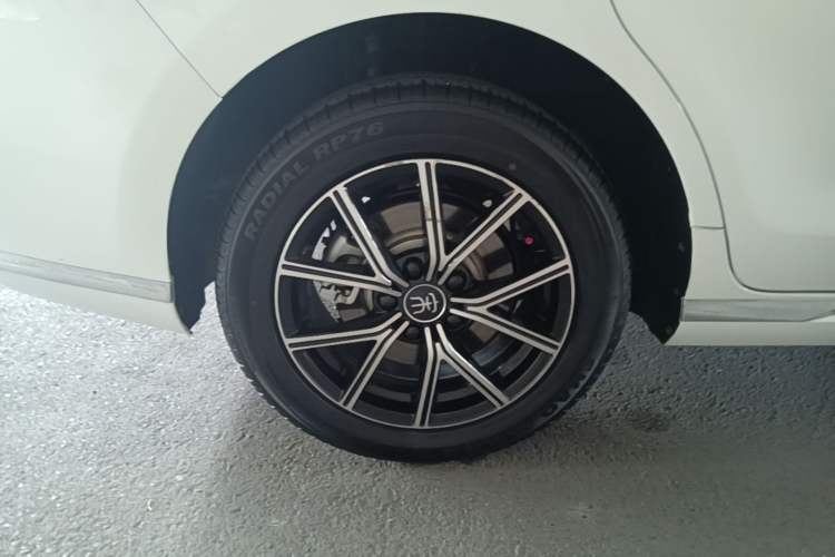 Used BYD Song MAX New Energy 2022 DM-i 105KM Executive Edition Right Rear Wheel Hub