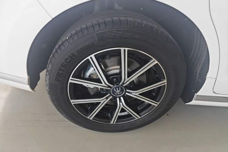 Used BYD Song MAX New Energy 2022 DM-i 105KM Executive Edition Right Rear Wheel Hub