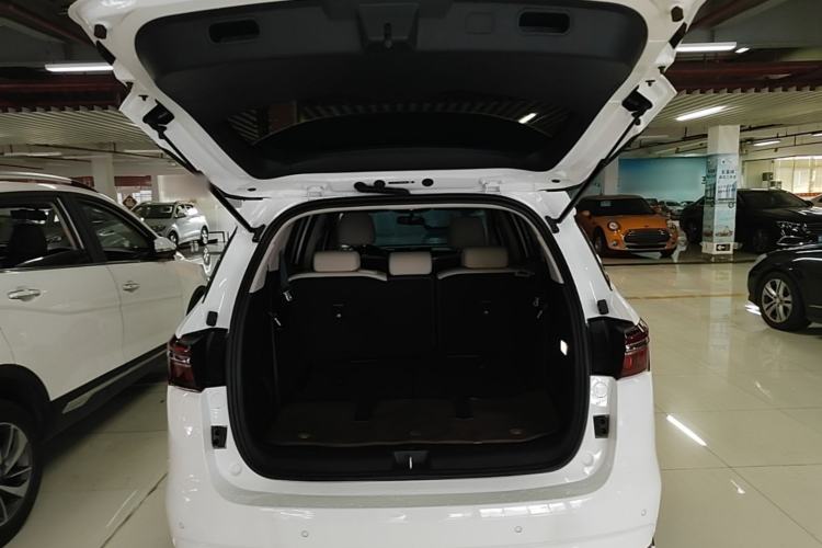 Used BYD Song MAX New Energy 2022 DM-i 105KM Prestige Model Trunk