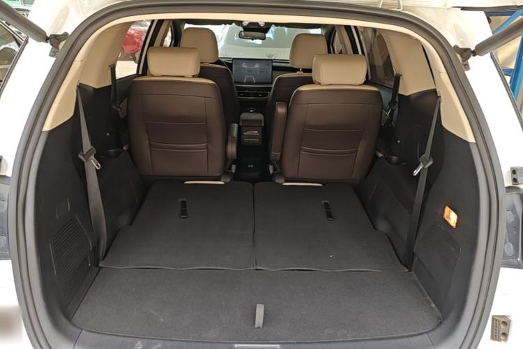 Used BYD Song MAX New Energy 2022 DM-i 105KM Executive Edition Trunk