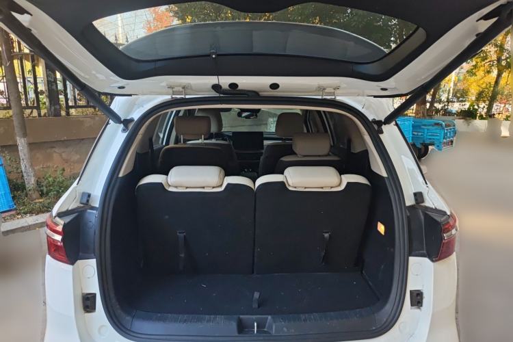 Used BYD Song MAX New Energy 2022 DM-i 105KM Executive Edition Trunk
