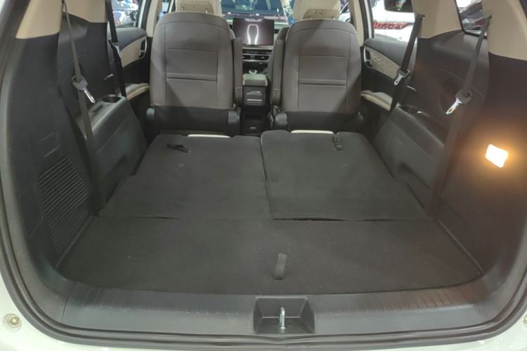 Used BYD Song MAX New Energy 2022 DM-i 105KM Executive Edition Trunk