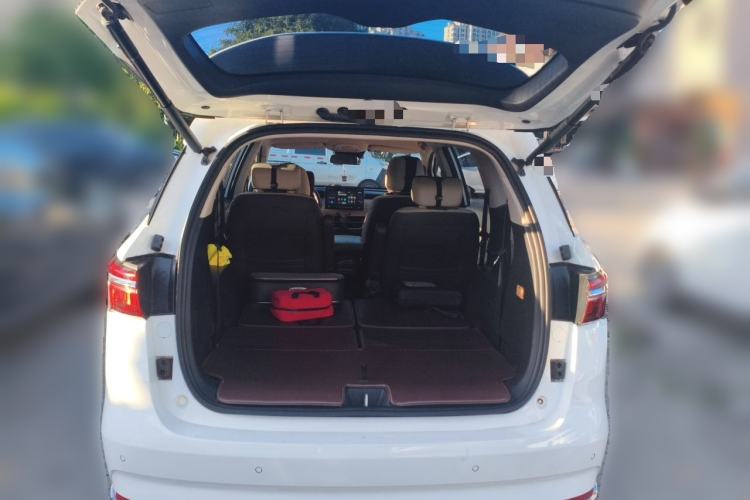 Used BYD Song MAX New Energy 2022 DM-i 105KM Executive Edition Trunk