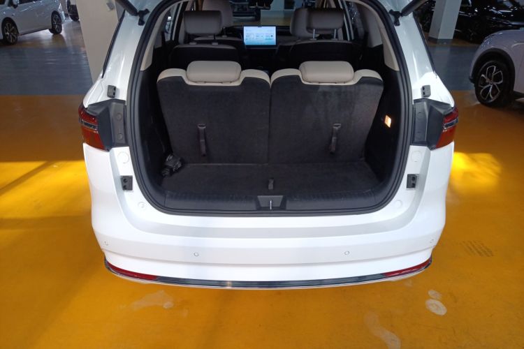 Used BYD Song MAX New Energy 2022 DM-i 105KM Executive Edition Trunk