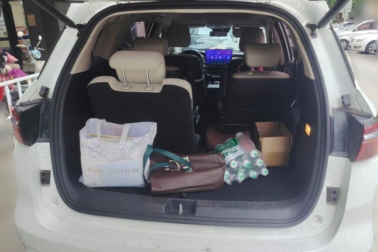 Used BYD Song MAX New Energy 2022 DM-i 105KM Executive Edition Trunk