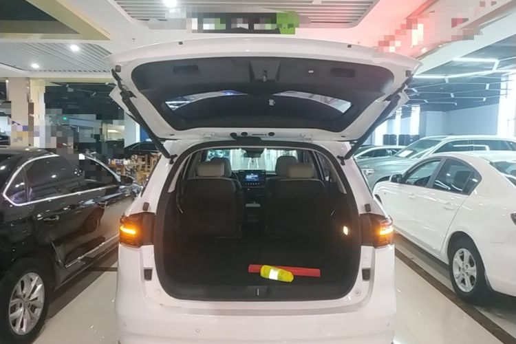 Used BYD Song MAX New Energy 2022 DM-i 105KM Executive Edition Trunk