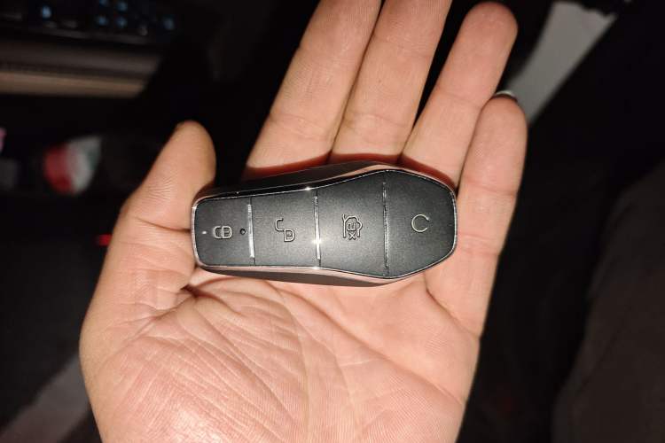 Used BYD Song MAX New Energy 2022 DM-i 105KM Flagship Model Vehicle Key