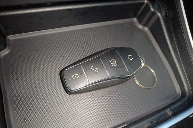 Used BYD Song MAX New Energy 2022 DM-i 105KM Executive Edition Vehicle Key