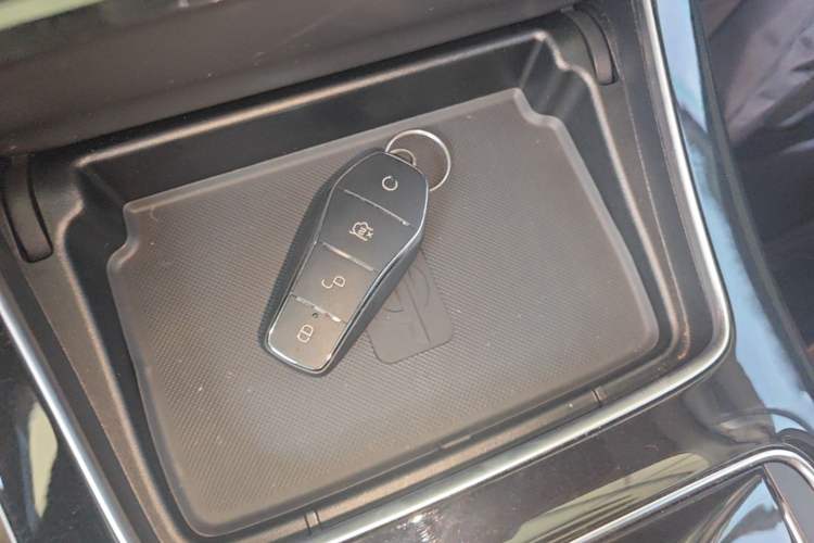 Used BYD Song MAX New Energy 2022 DM-i 105KM Executive Edition Vehicle Key