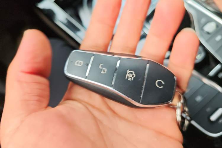 Used BYD Song MAX New Energy 2022 DM-i 105KM Executive Edition Vehicle Key
