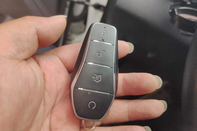 Used BYD Song MAX New Energy 2022 DM-i 105KM Executive Edition Vehicle Key