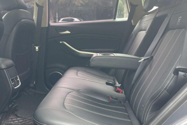Used BYD Song New Energy 2019 Song DM 1.5TID Smart Connect Dynamic Model Interior 3