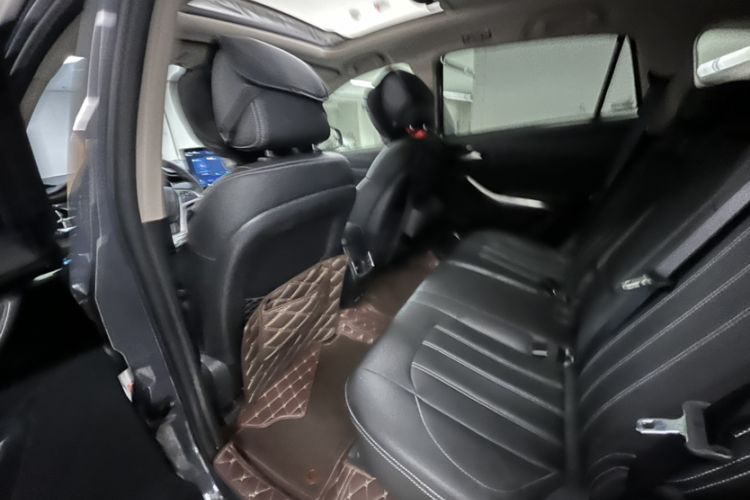 Used BYD Song New Energy 2019 Song DM 1.5TID Smart Connect Dynamic Model Interior 3