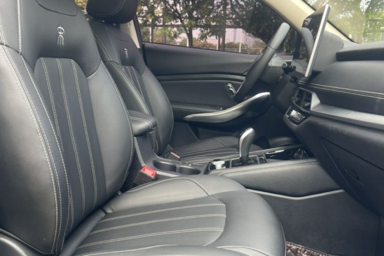 Used BYD Song New Energy 2019 Song DM 1.5TID Smart Connect Dynamic Model Right Front Seat
