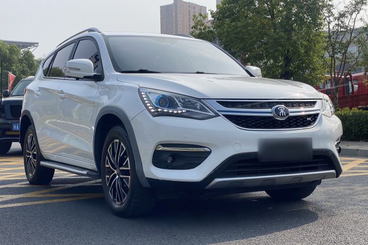 Used BYD Song New Energy 2017 Song DM 1.5TID All-Wheel Drive Prestige Model Exterior 2