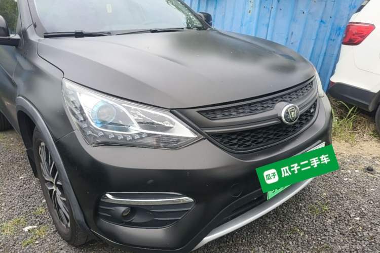 Used BYD Song New Energy 2017 Song DM 1.5TID All-Wheel Drive Luxury Model Exterior 1