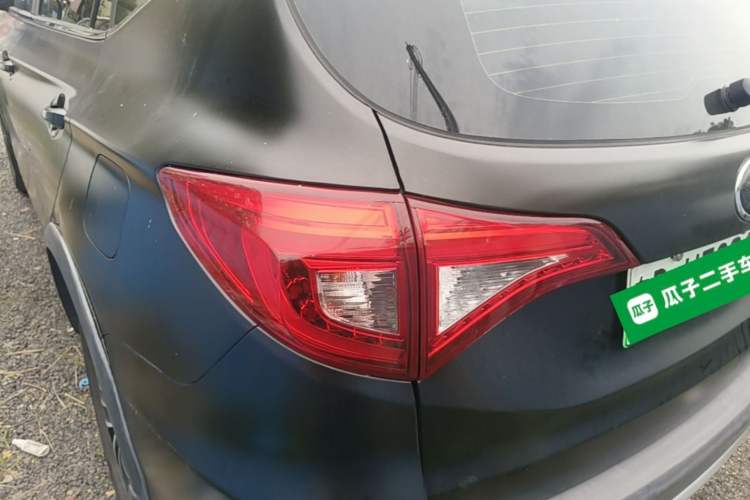 Used BYD Song New Energy 2017 Song DM 1.5TID All-Wheel Drive Luxury Model Exterior 2
