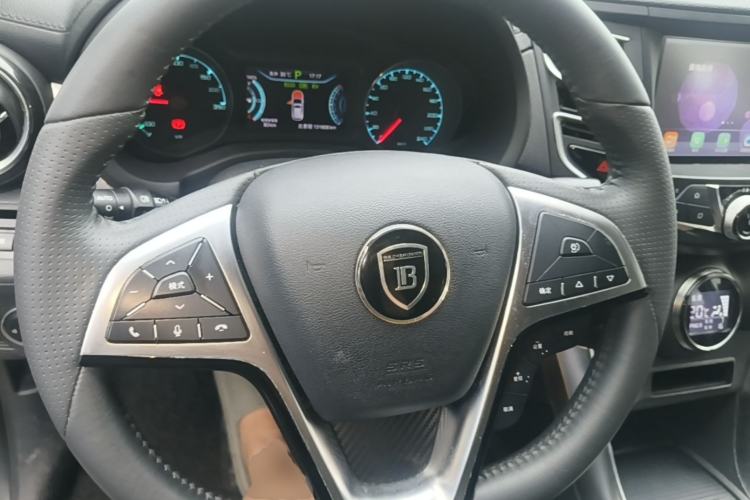 Used BYD Song New Energy 2017 Song DM 1.5TID All-Wheel Drive Luxury Model Steering Wheel