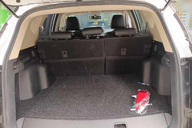 Used BYD Song New Energy 2017 Song DM 1.5TID All-Wheel Drive Luxury Model Trunk