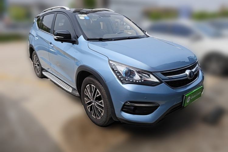 Used BYD Song New Energy 2017 Song DM 1.5TID All-Wheel Drive Prestige Model Front Right 45 Deg